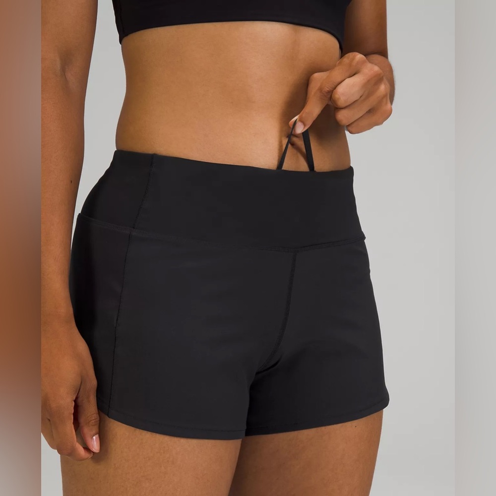 Lululemon Speed Up Mid-Rise Lined Short 4"
